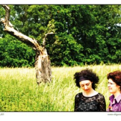 There is an effel there