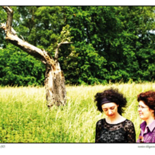 There is an effel there