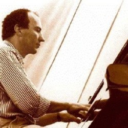 Pirly Zurstrassen solo